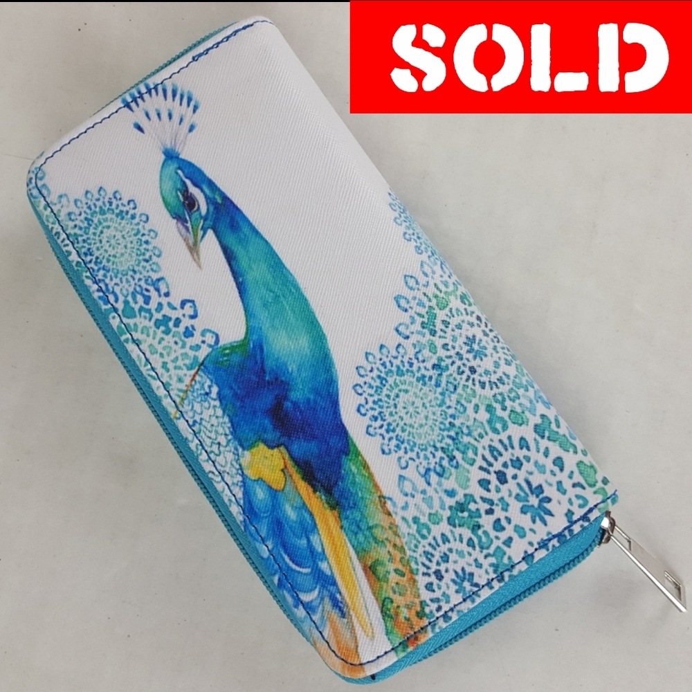 NWOT Peacock Wallet Clutch White Teal and Yellow - Picture 1 of 6